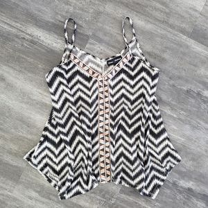 Black White Detailed M+M Tank
